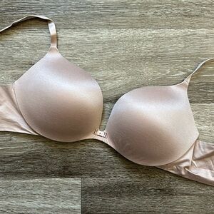 34DD Nude Incredible Push Up Bra Victoria’s Secret